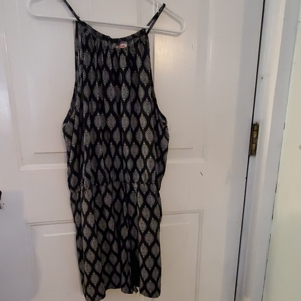 NWOT adorable romper!!